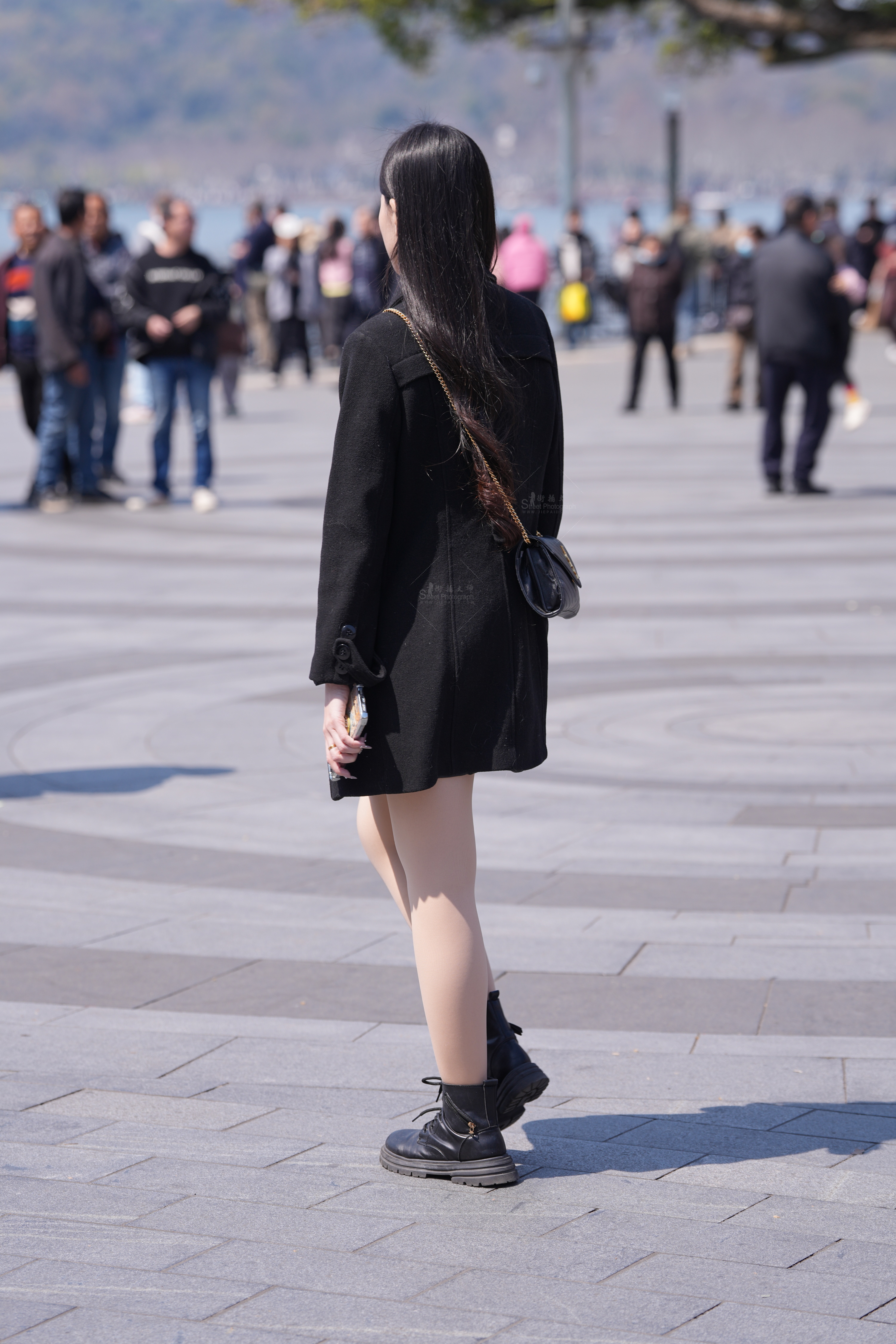 户外街拍气质女生，肉丝，高清大图福利