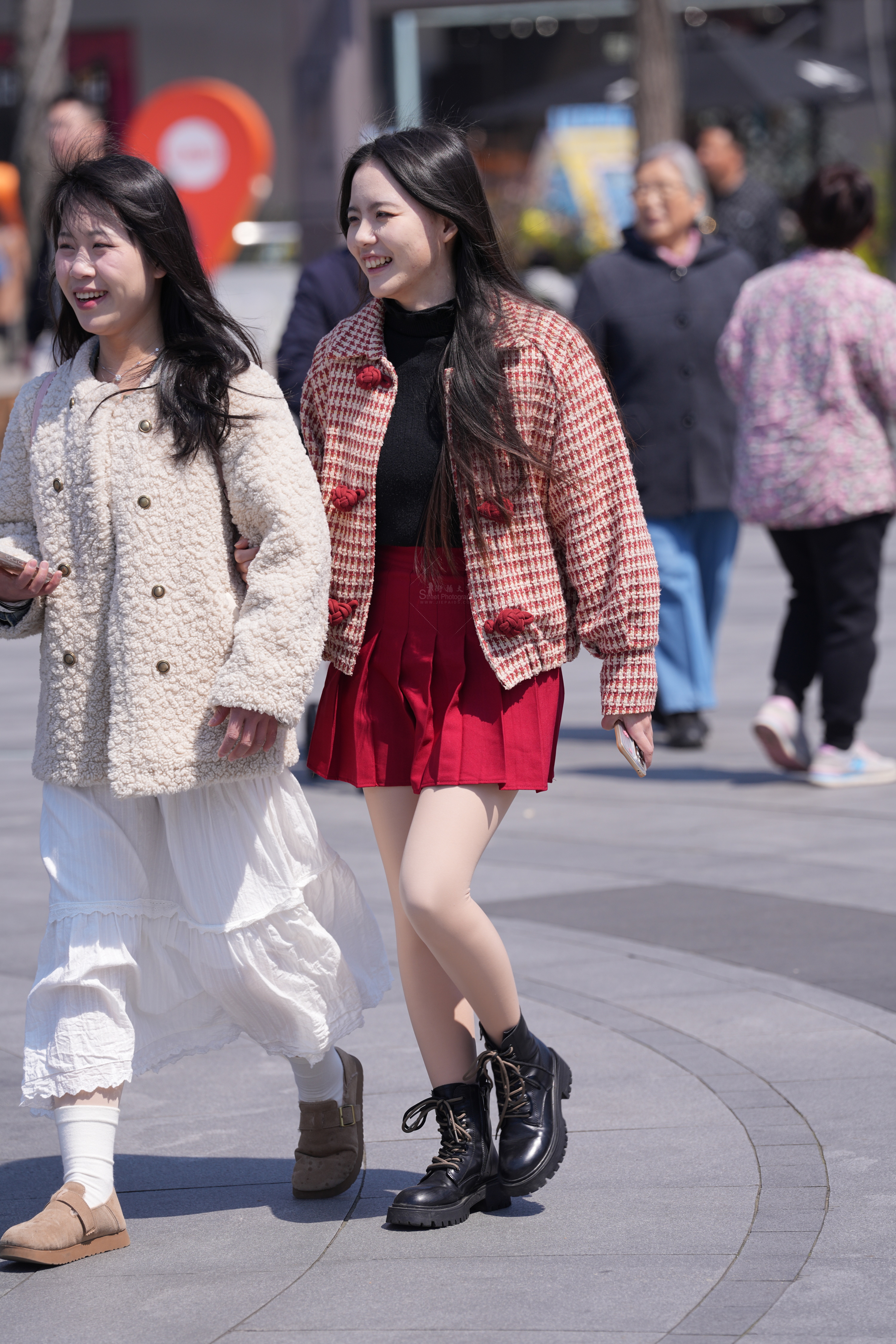精选户外丝足美腿 · 定格靓女美腿瞬间，高清实拍无水印