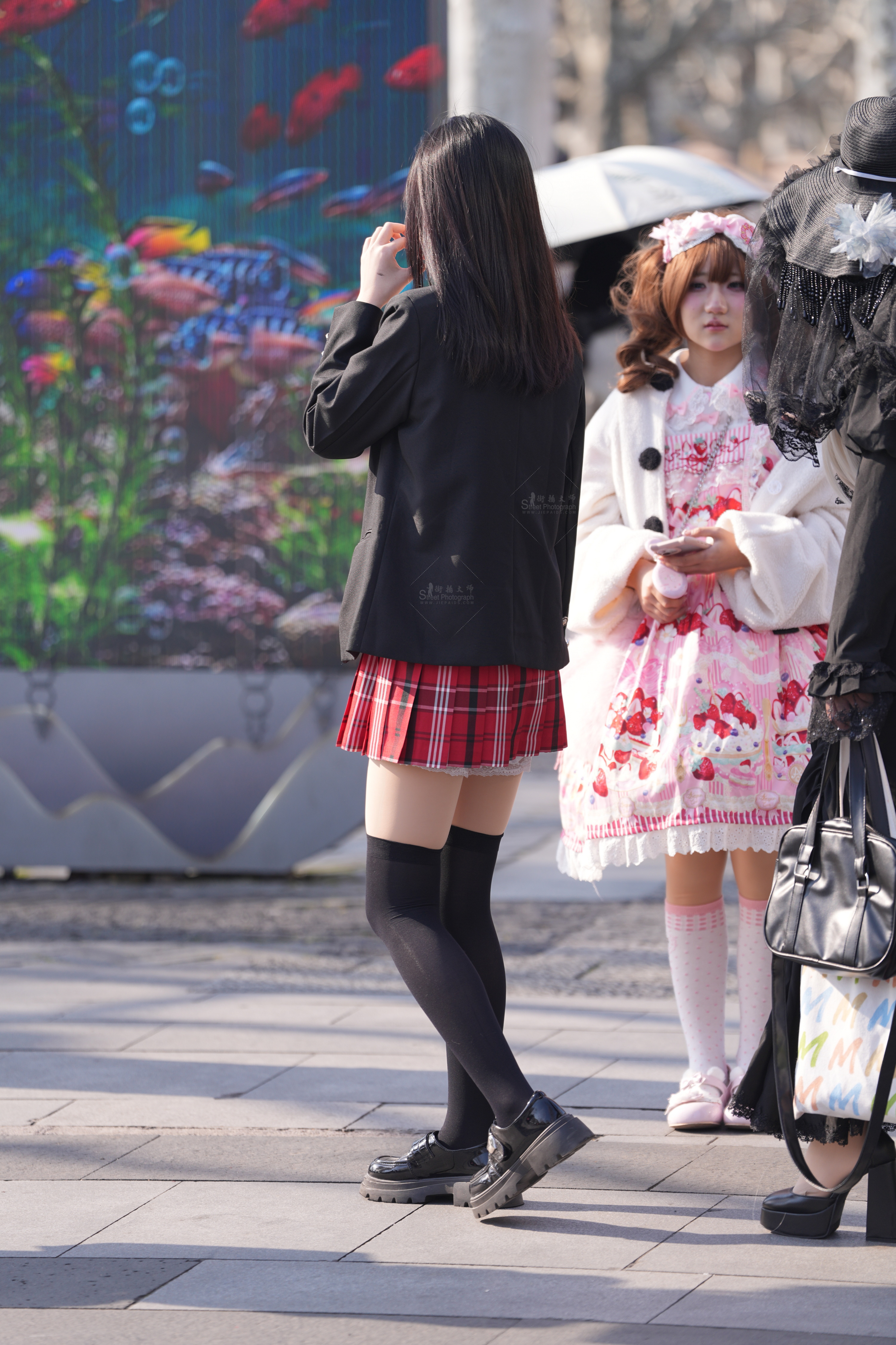 实拍｜女生，商场试鞋高清实拍