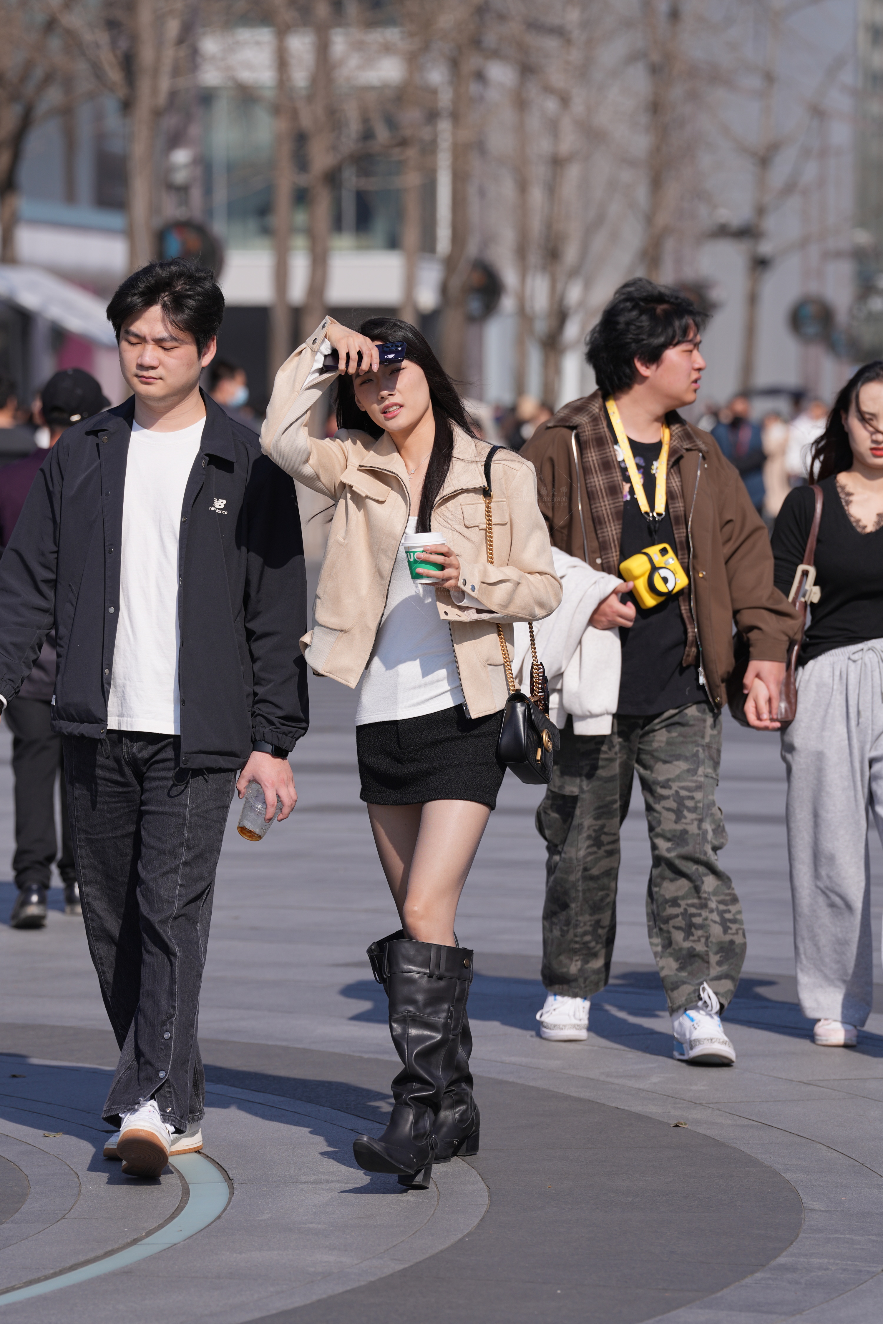 户外实拍女生，黑丝 时尚穿搭高清图集