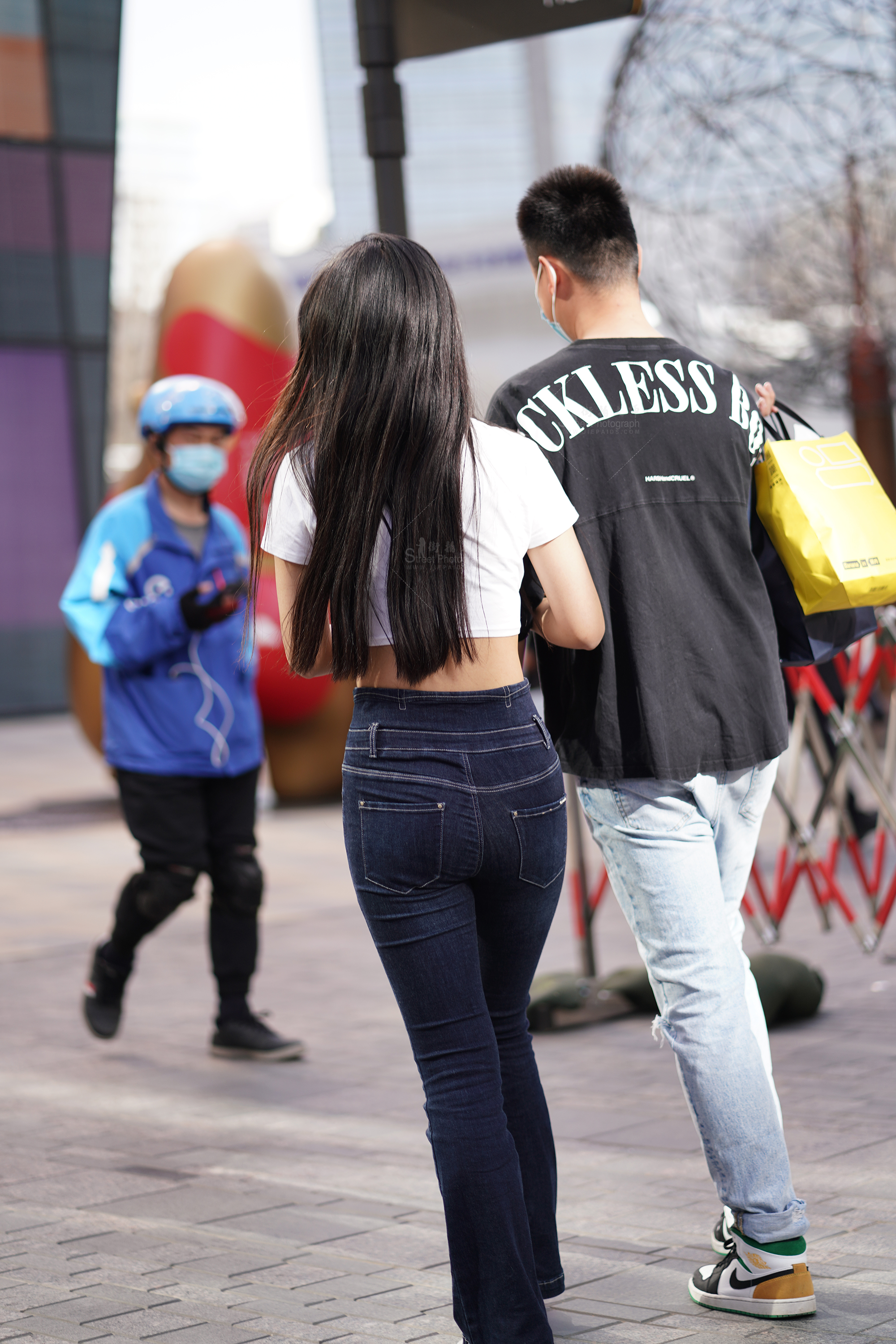 精选户外丝足美腿 · 定格户外女生美腿瞬间，高清实拍无水印