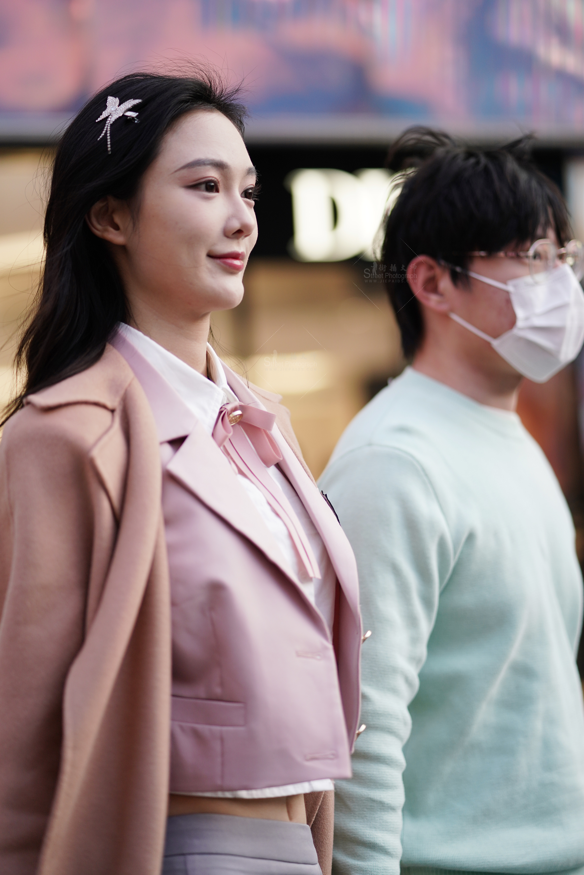 美腿精选｜户外高清大图短裙，福利满满