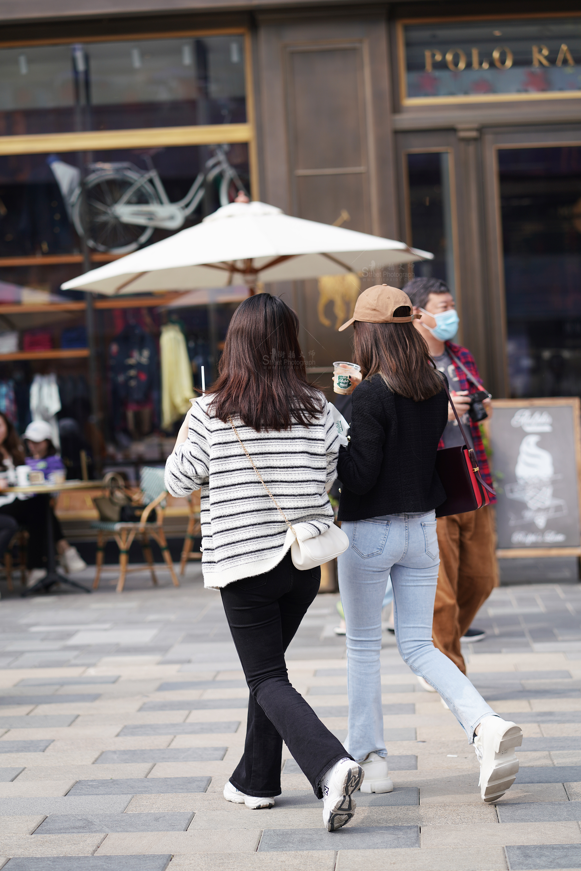 精选户外丝足美腿 · 定格女生美腿瞬间，高清实拍无水印
