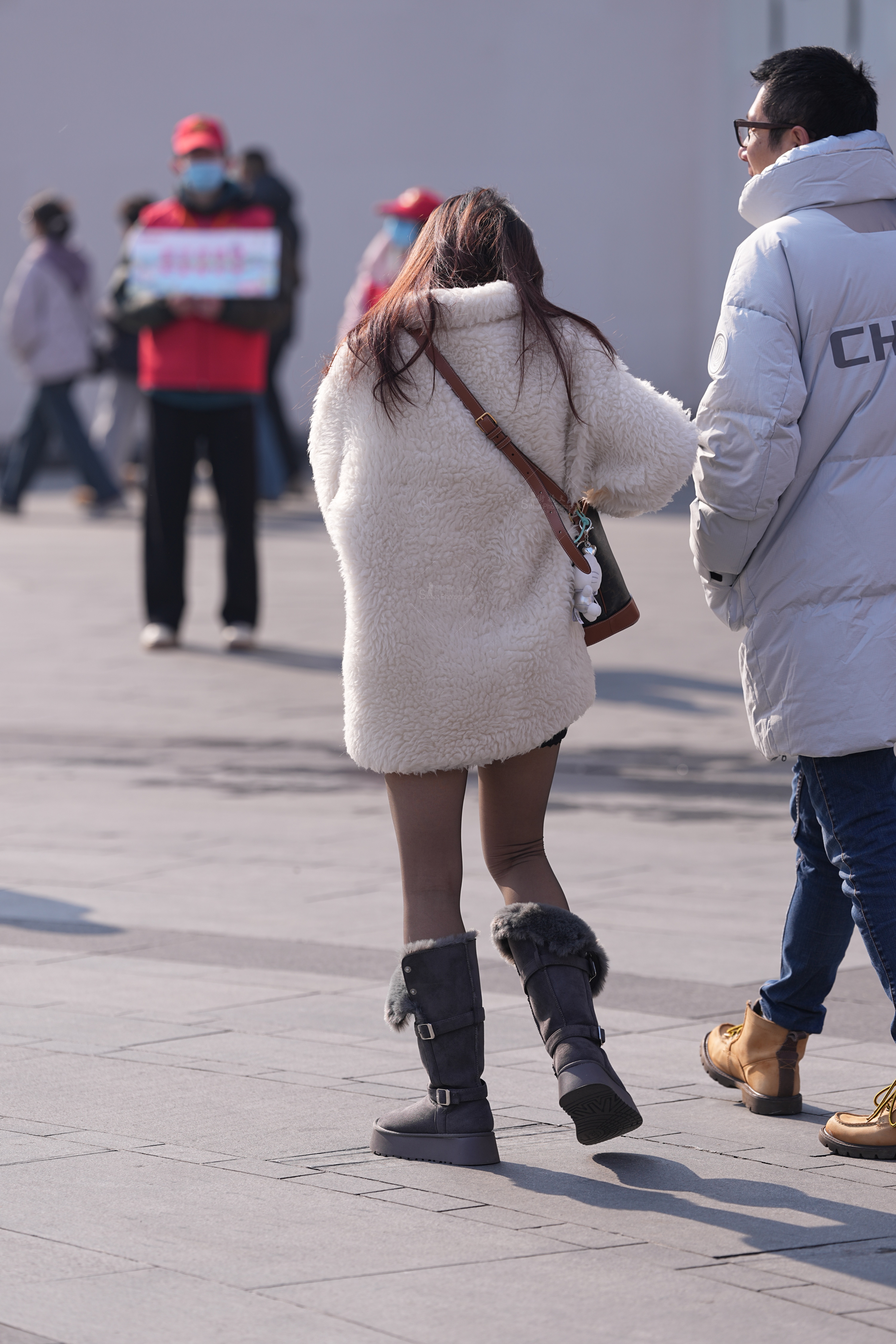 户外实拍街拍女生，黑丝 时尚穿搭高清图集